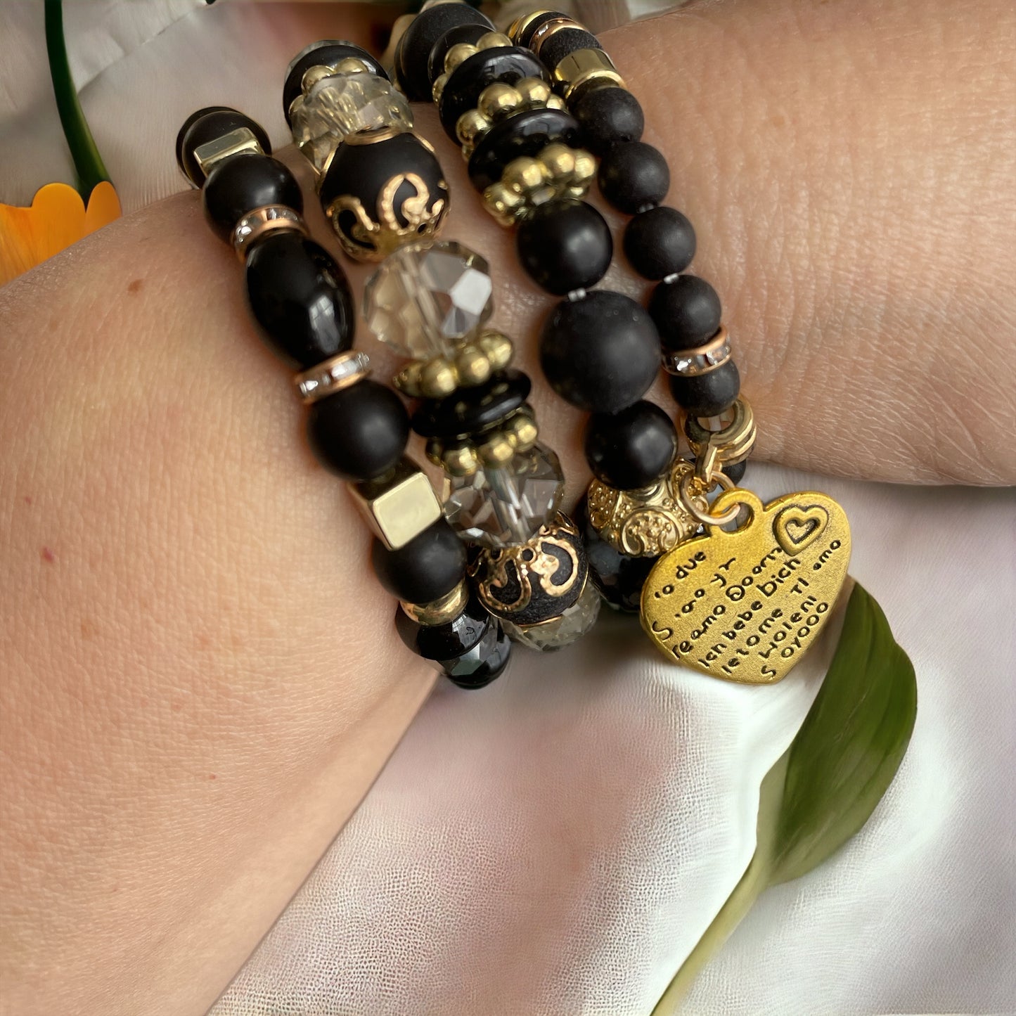 PULSERA NEGRA CORAZON